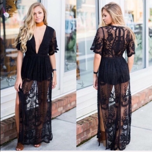 Black Lace Maxi Gown - Picture 4 of 7